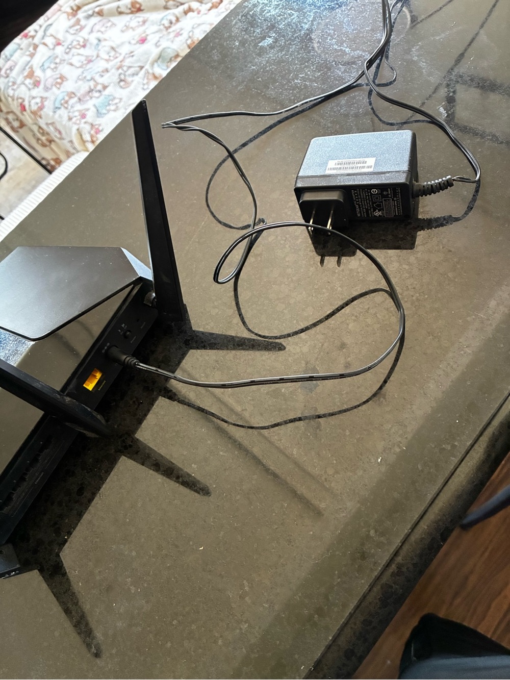 Nighthawk AX2400 5 Stream NETGEAR 71 WiFi Box Router - Picture 6 of 7
